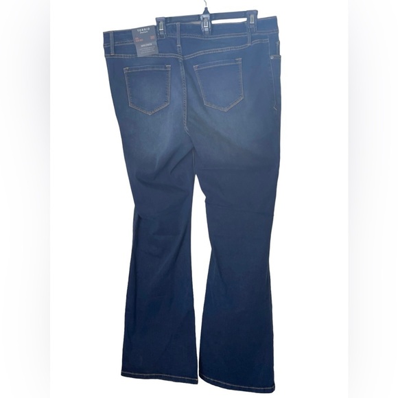 NWT Torrid luxe slim bootcut, mid rise super stretch jeans. Size 20 Tall. - Picture 5 of 8